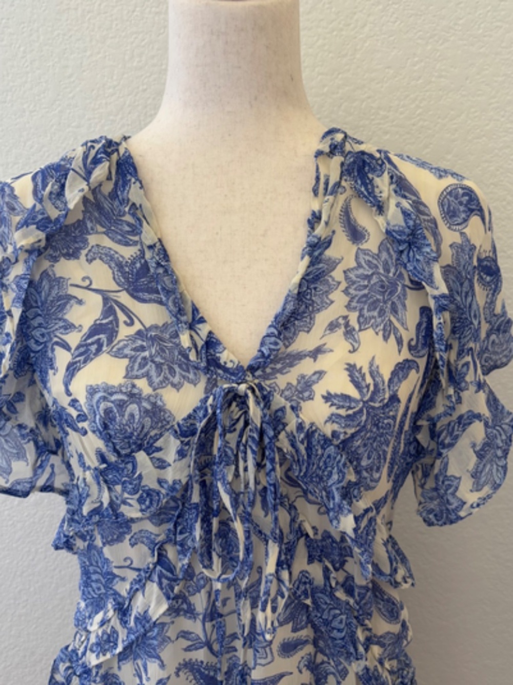 Anthropologie Maeve blue white floral ruffle mini dress Size XS - Picture 3 of 12